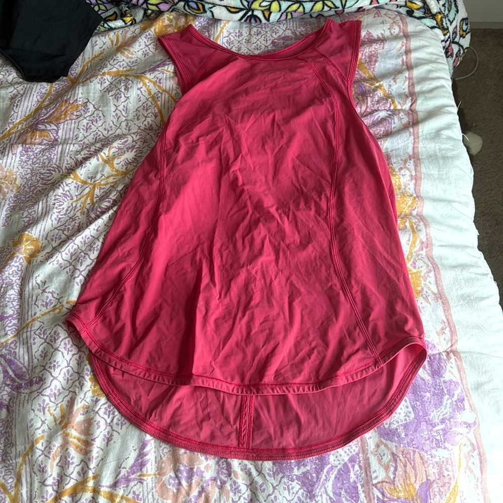 Lululemon workout top